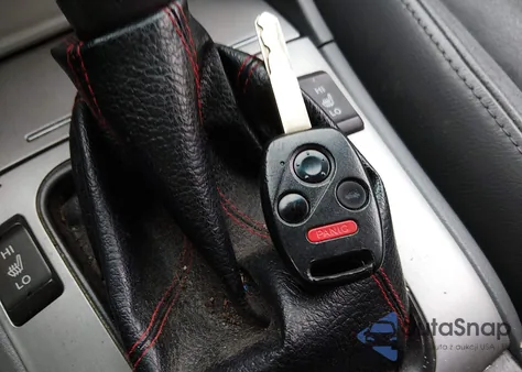 2006 Honda Accord 2.4 Ex из США, поврежденный, VIN 1HGCM56876A118546